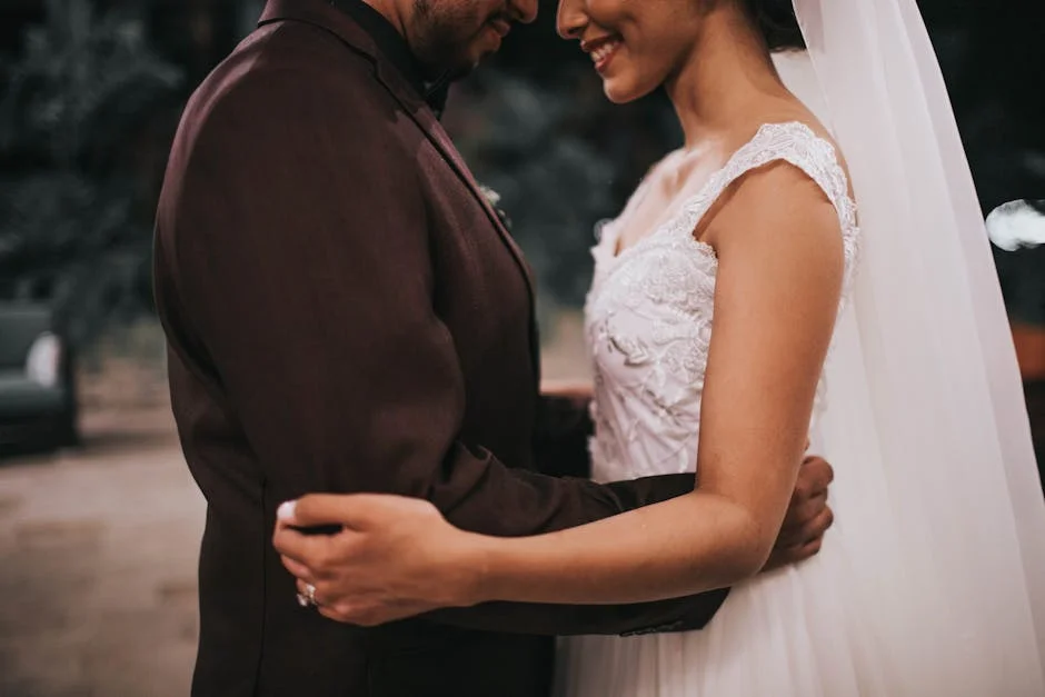 Anna Hall Weds Darius Slayton at Oheka Castle — Wedding Sparks Local Economic Boost