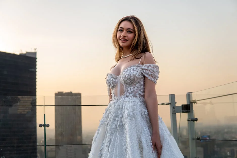 Ariana Grande Embraces New Look — Impact on Fashion Markets and Brands