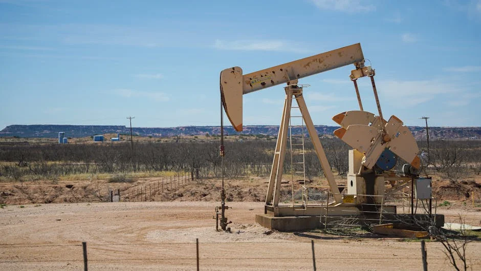 Asian Stocks Plunge as Brent Oil Prices Retreat — Market Volatility Returns