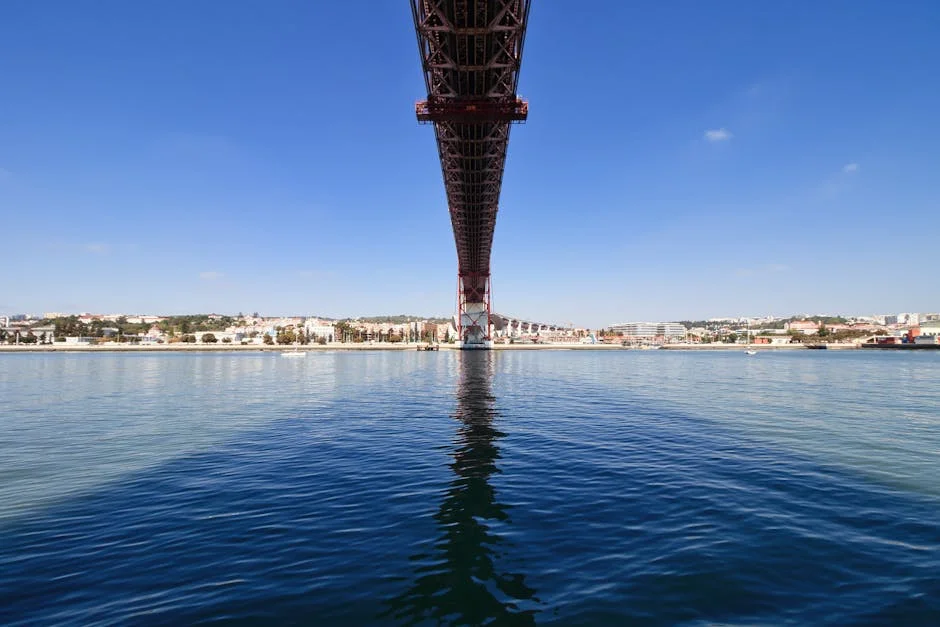 Bolsa de Lisboa Slumps as Energy Sector Drags Market Down
