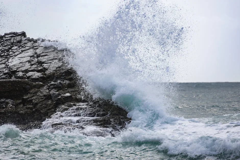 Japan Braces for 3m Tsunamis After 7.4-Magnitude Quake Hits