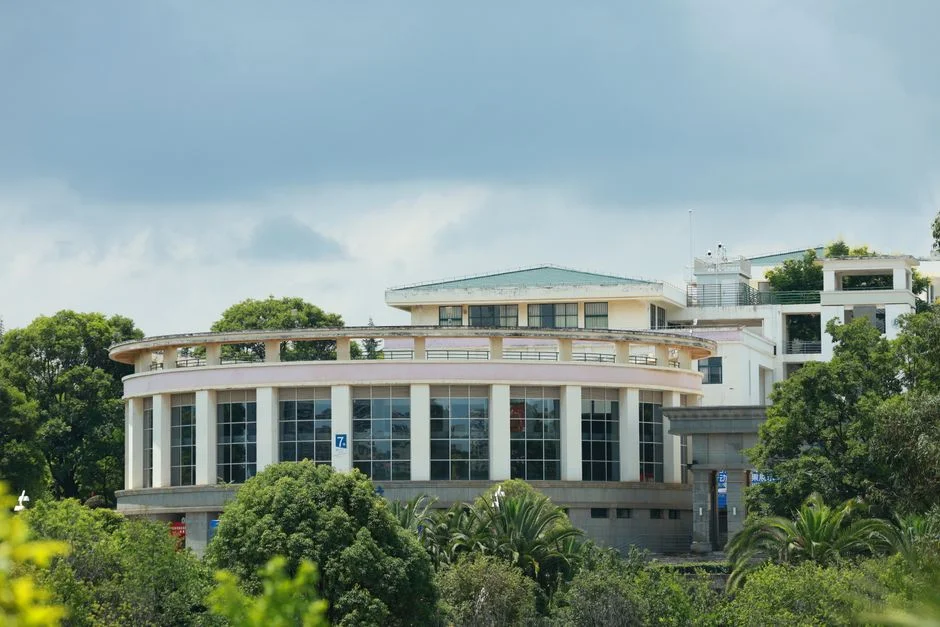 Microsoft Confirms Kenya as AI Hub — Smaller Data Centres Take Priority — Economy Business