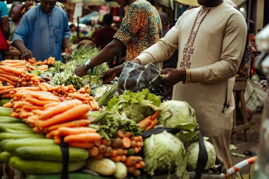 Nigeria Holds Interest Rates — Markets React to Inflation Data — Economy Business