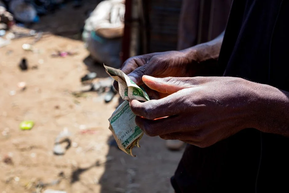 Nigeria's Central Bank Shuts 23 Microfinance Banks — Regulatory Purge Hits Financial Sector — Economy Business