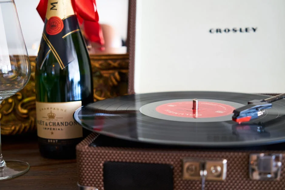 South Africa's Vinyl Cleaning Guide Sparks Market Shift