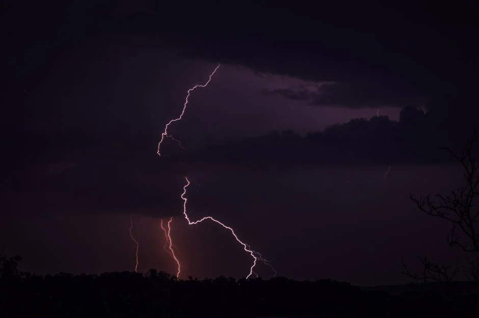 Storms Sweep North West — South African Farmers Eye Relief and Risk