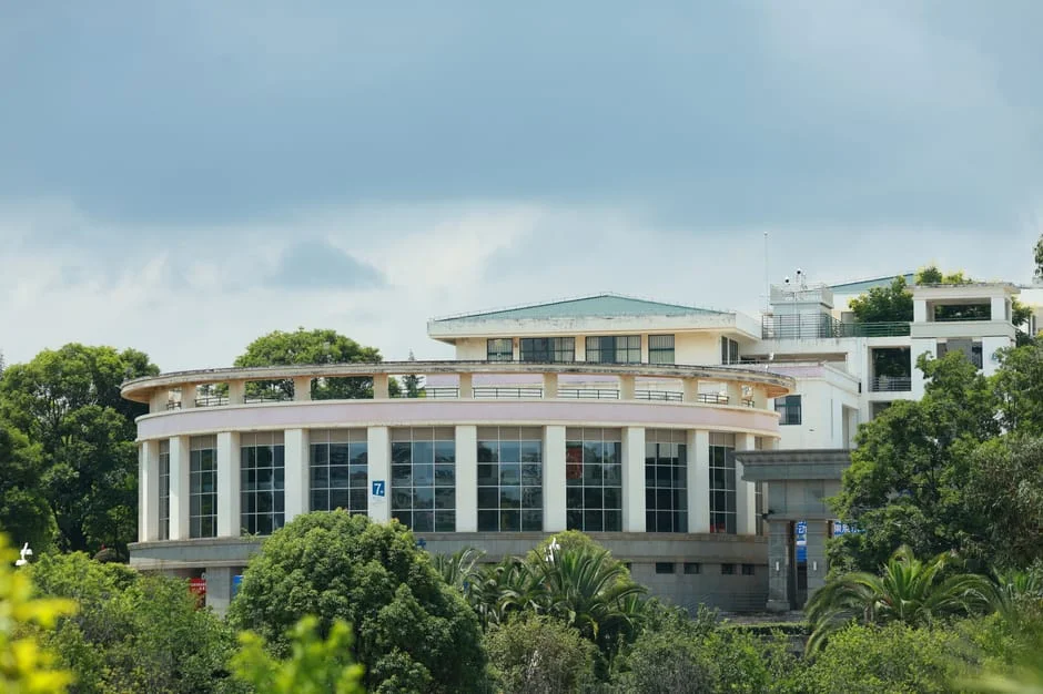 US Builds Ebola Quarantine Centre in Kenya Amid Outbreak — Risks for Investors Rise